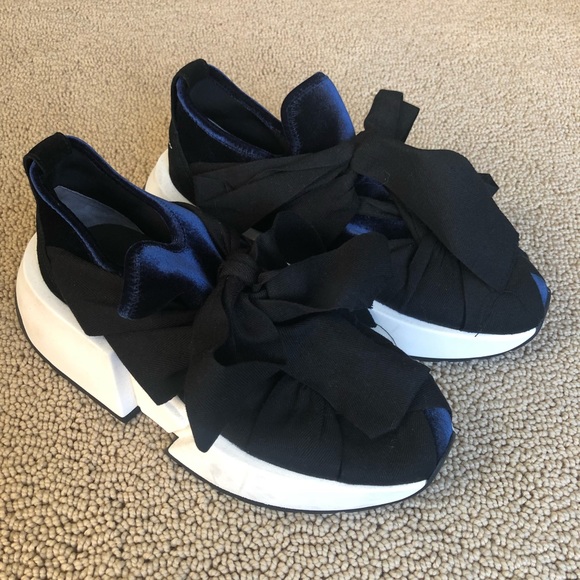MM6 Maison Martin Margiela Shoes - MM6 Mason Margiela velvet bow sneakers